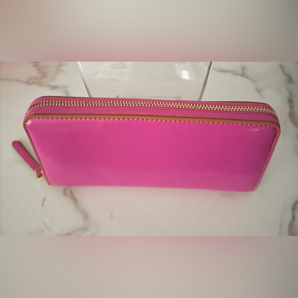 Vera Bradley Patent Faux Leather Wallet EUC
